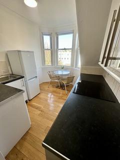 3 bedroom apartment to rent, Brook Street, Dundee, Borughty Ferry