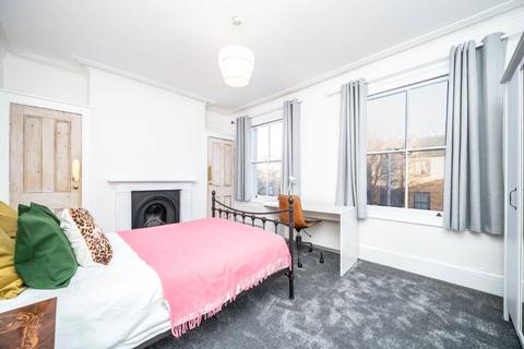 undefined, Tomlins Grove, Bow, London, E3