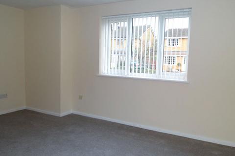 2 bedroom flat to rent, Flamborough Close Woodston PE2 9LP