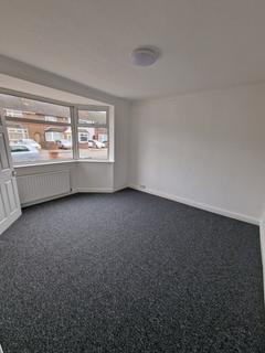 2 bedroom terraced house to rent, Rotherby Avenue, Leicester LE4