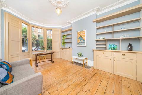 2 bedroom flat for sale, Heyworth Road, London E5