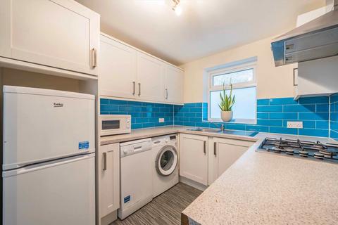 2 bedroom flat for sale, Heyworth Road, London E5