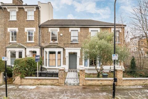 2 bedroom flat for sale, Heyworth Road, London E5