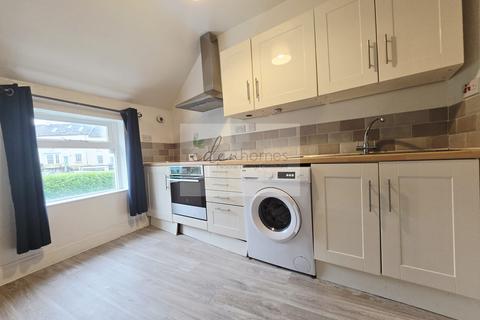 2 bedroom flat to rent, Fountain Street, Nailsworth, Stroud, Gloucestershire