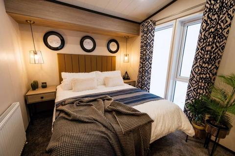 2 bedroom lodge for sale, A85 20 Shilling Wood Comrie