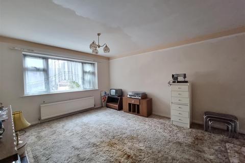 1 bedroom flat for sale, Westbury Road, IG11 7PL