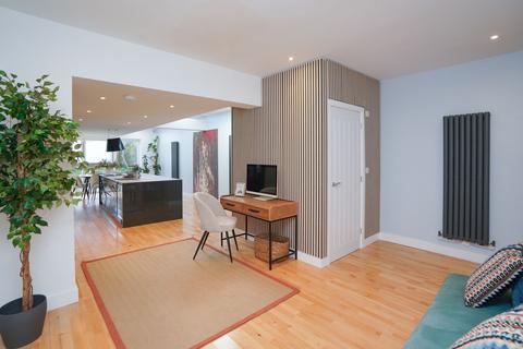 undefined, Gloucester Road, Cheltenham GL51