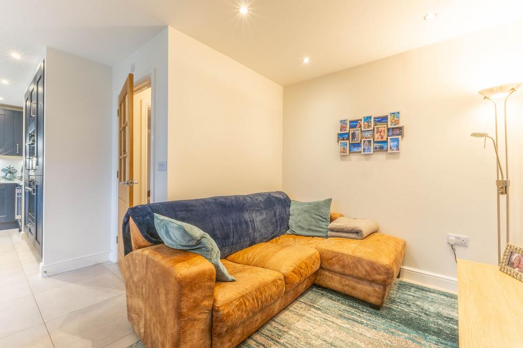 Kitchen / dining / snug area