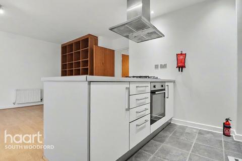 2 bedroom apartment to rent, Queen Mary Avenue, LONDON