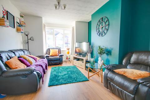 undefined, BITTERNE! 115FT SOUTHERLY ASPECT REAR GARDEN! POPULAR LOCATION!