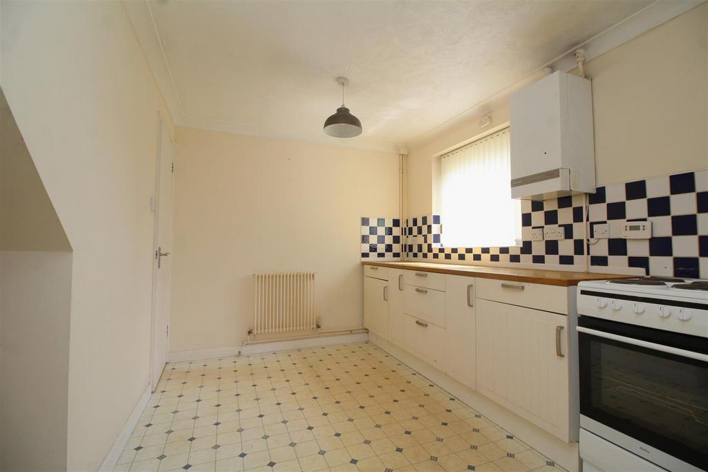 Kitchen 2 .JPG