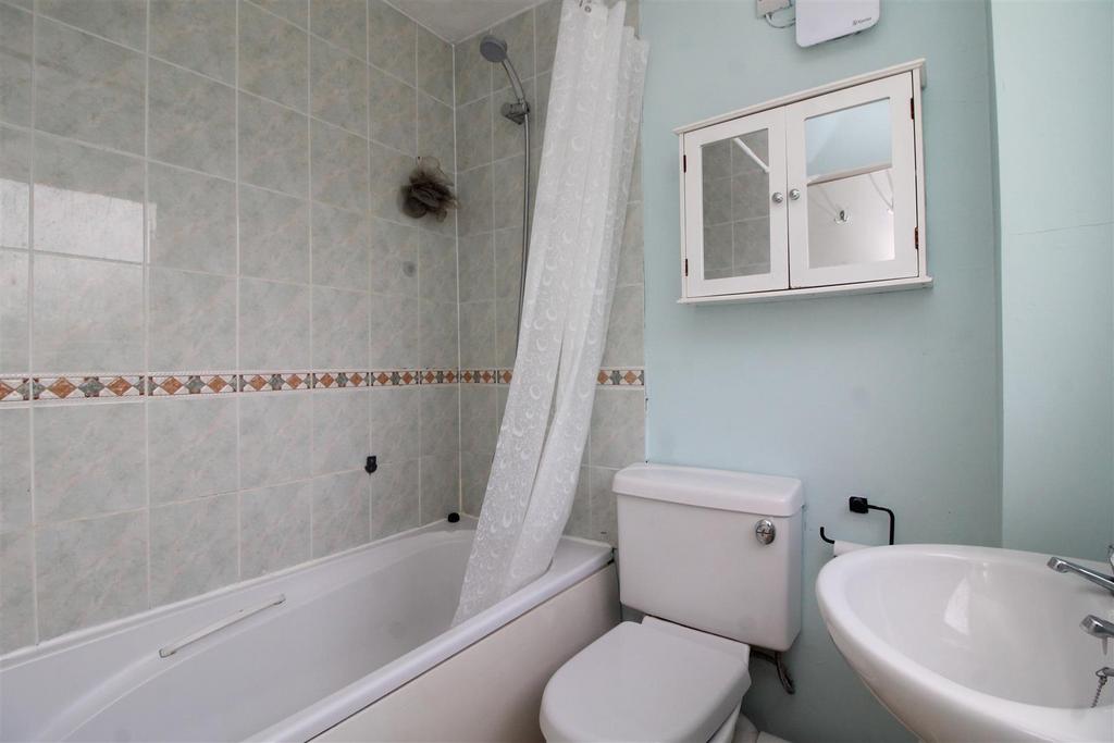 Bathroom.JPG
