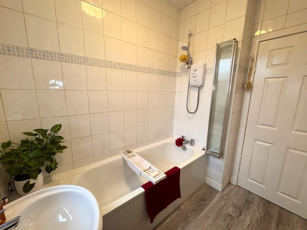 Bathroom 2