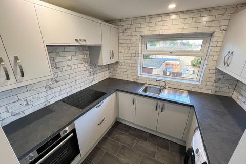2 bedroom flat to rent, De Freville Road, Great Shelford, Cambridge