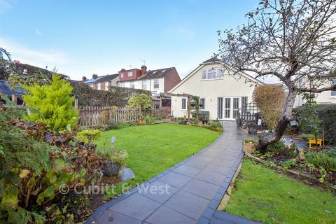4 bedroom detached bungalow for sale, Avondale Road, Waterlooville, Hampshire
