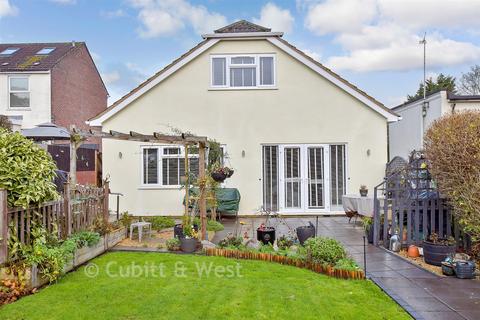 undefined, Avondale Road, Waterlooville, Hampshire