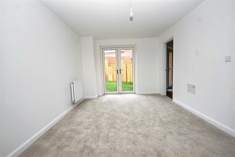 3 bedroom end of terrace house for sale, St. Martins Road, Eastbourne