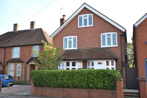 undefined, New Road, Chilworth, Guildford, GU4