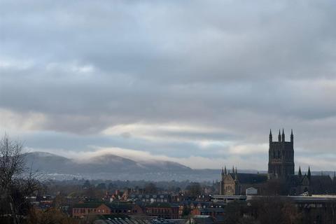 undefined, Byfield Rise, Worcester