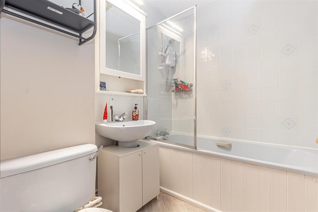 Bathroom-1.jpg