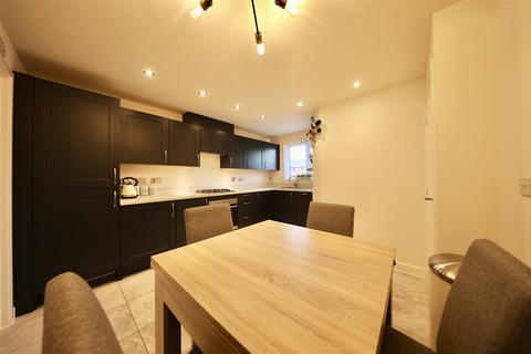 3 bedroom end of terrace house for sale, Hull