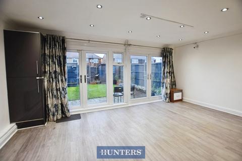 3 bedroom end of terrace house for sale, Claridge Road, Dagenham, RM8