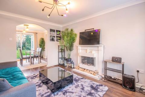 undefined, Hallgate Close, Oakwood, Derby, Derbyshire, DE21