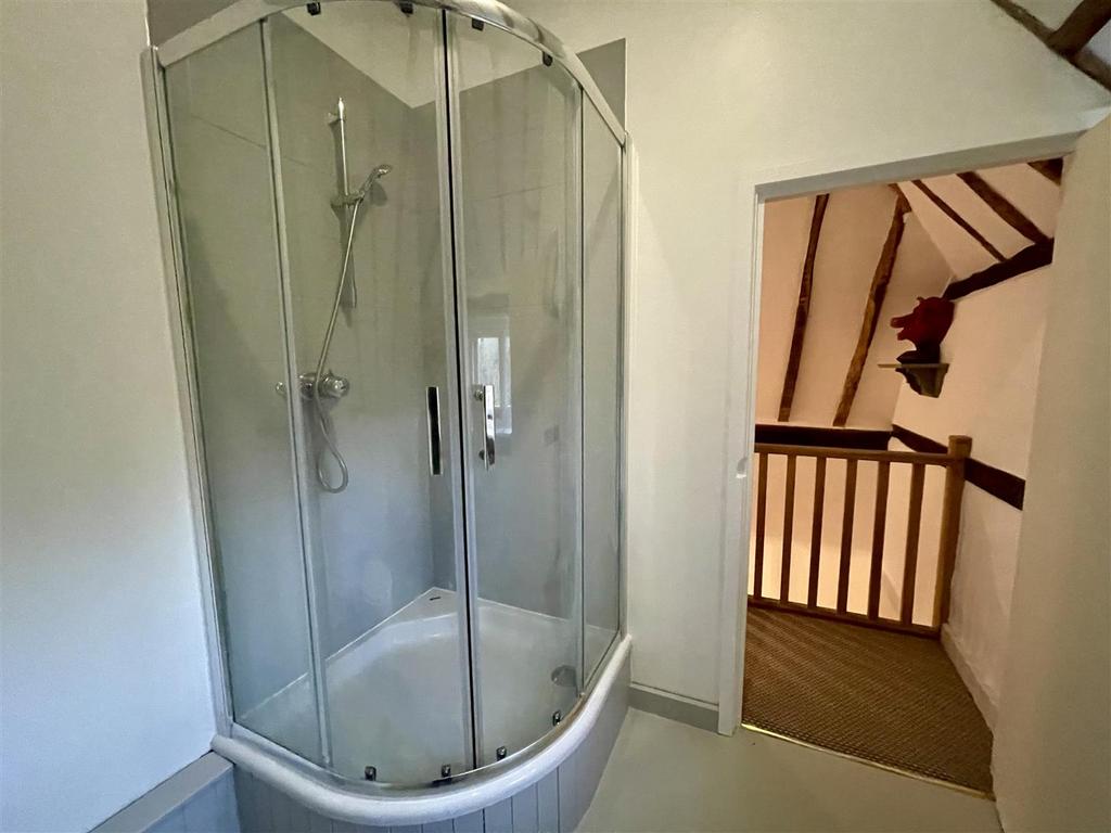 FAMILY BATH.jpg