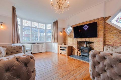 5 bedroom semi-detached house for sale, Aberdeen Gardens, Leigh-on-Sea SS9