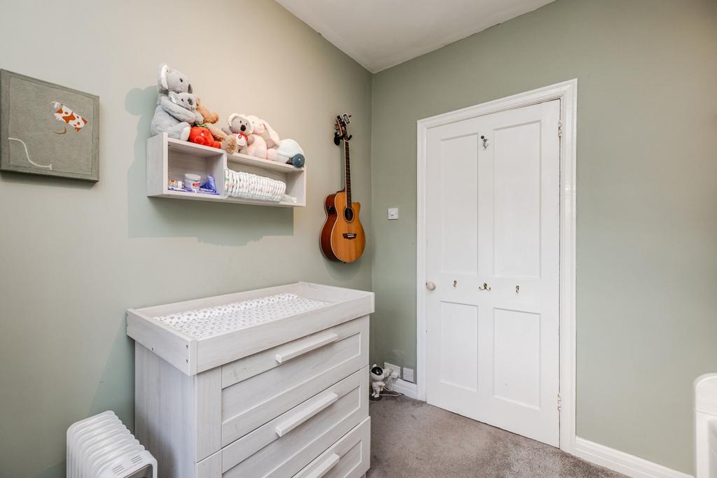 115 Holystone Crescent--High Heaton--Newcastleupon Tyn