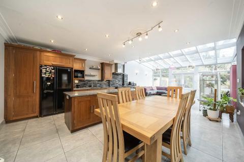 4 bedroom semi-detached house for sale, Hartington Road, London W13