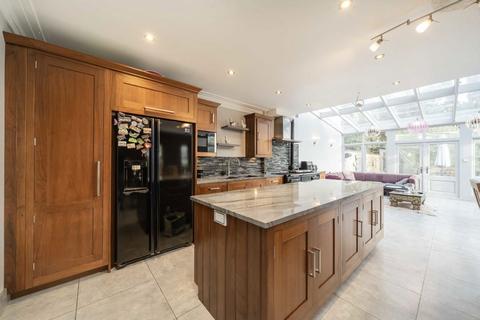 4 bedroom semi-detached house for sale, Hartington Road, London W13