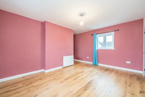 undefined, Worple Avenue, Old Isleworth TW7