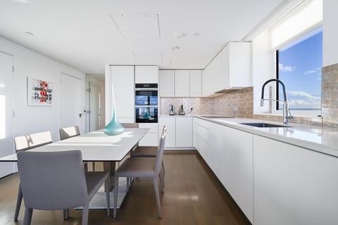 3 bedroom flat to rent, Coda Residencies, Battersea, SW11