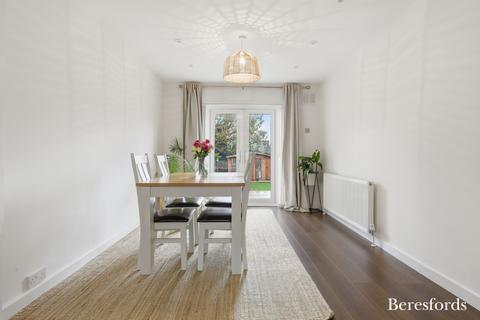 undefined, Elgin Avenue, Romford, RM3