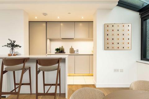 2 bedroom flat for sale, Fann Street, London EC2Y