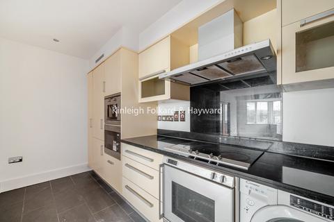 undefined, Strand Drive, Richmond, TW9