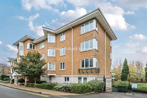 2 bedroom flat to rent, Strand Drive, Richmond, TW9
