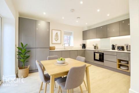 3 bedroom semi-detached house for sale, Chapelgate Mews, Basildon