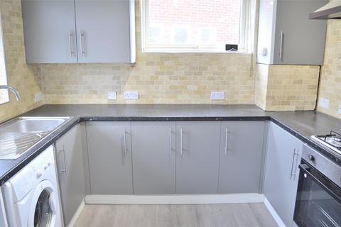 2 bedroom maisonette to rent, Strawberry Lane, Carshalton SM5