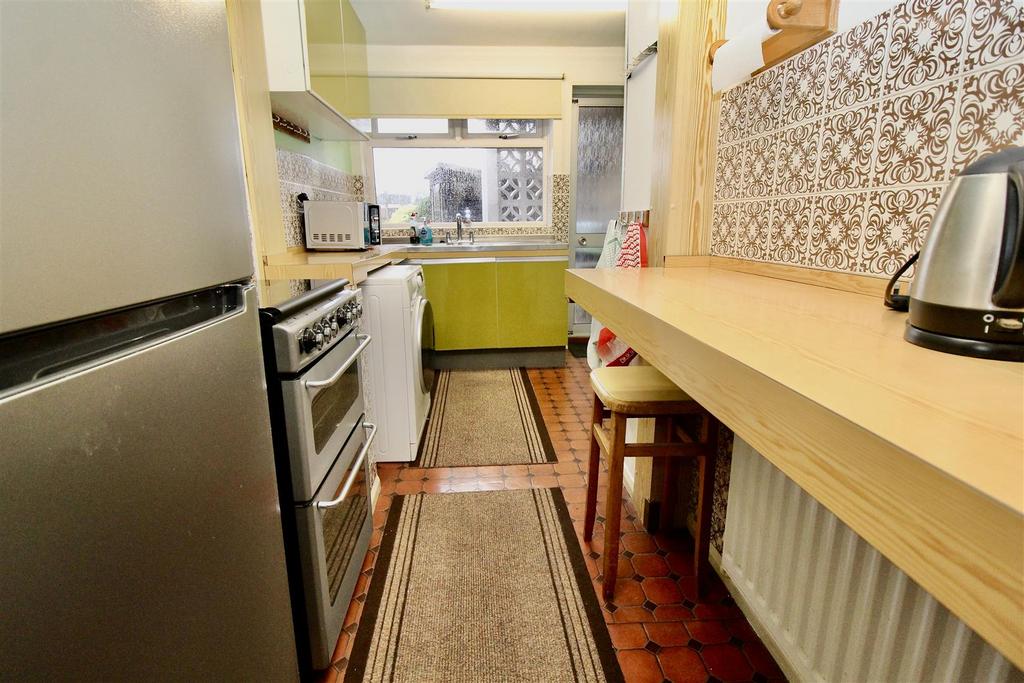 Kitchen (Extended)