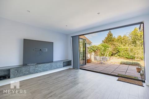 2 bedroom detached bungalow for sale, Poole BH15