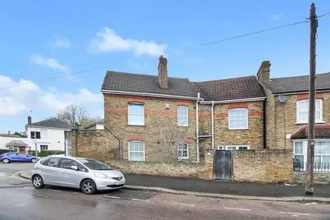 undefined, Clifton Road, Isleworth, Middlesex, London, TW7 4HL