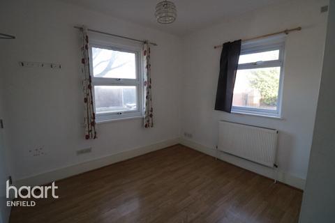 undefined, Walton Road, HODDESDON