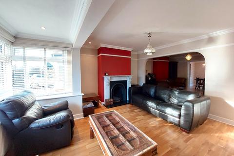 3 bedroom semi-detached house to rent, Milton Road, Cambridge, CB4