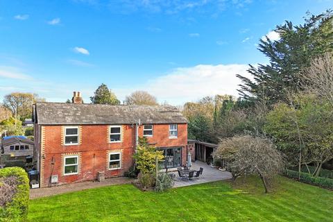 undefined, Lucky Lane, Pilley, Lymington, SO41