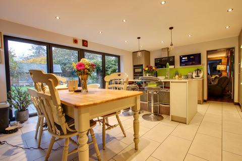 undefined, Lucky Lane, Pilley, Lymington, SO41