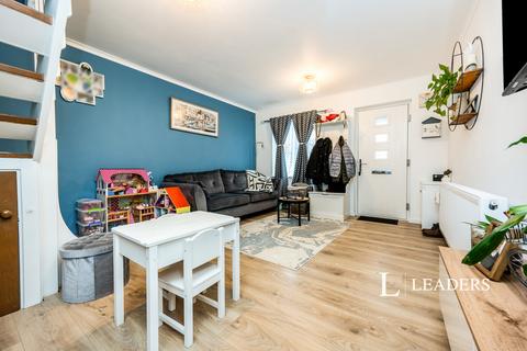 undefined, Pettingrew Close, Walnut Tree, Milton Keynes, MK7