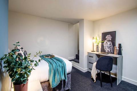 undefined, Sunny Grove (room 1), West Yorkshire LS27