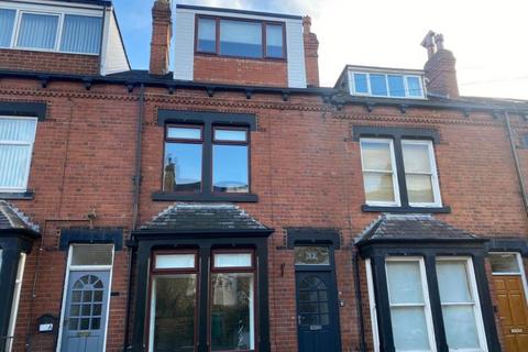 undefined, Warrels Place (Room 4), Leeds LS13